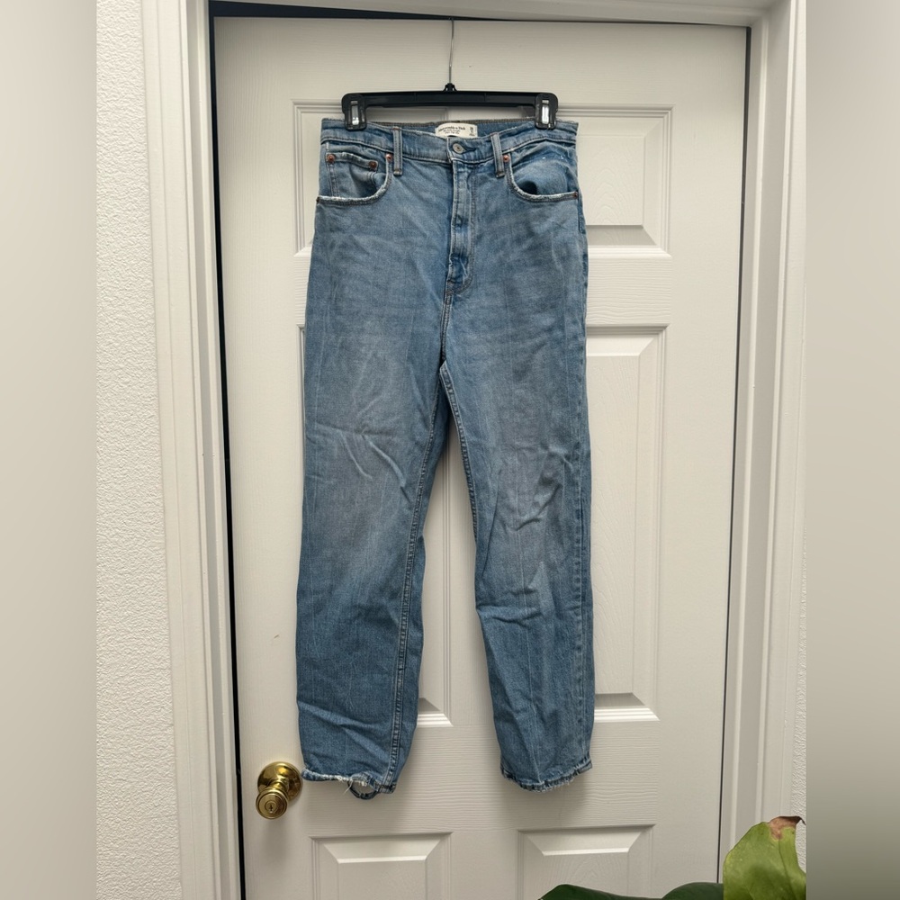 A&F The Ankle Straight High Rise
